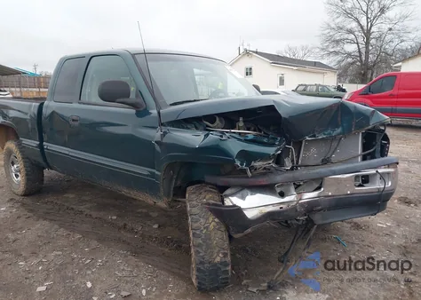1998 Dodge Ram 1500 St из США, поврежденный, VIN 3B7HF13Z8WG136351